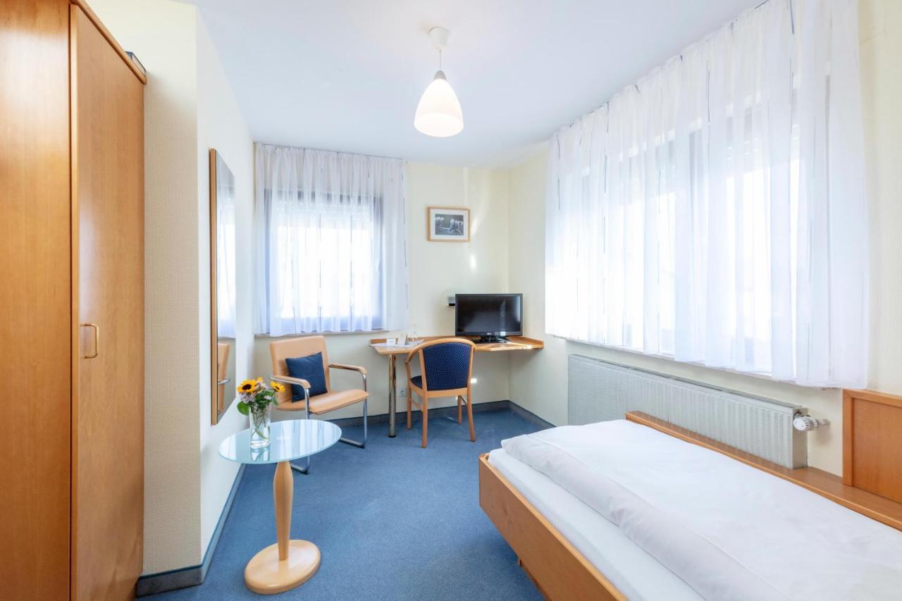 Hotel Krone Strassdorf Schwäbisch Gmünd Exterior foto